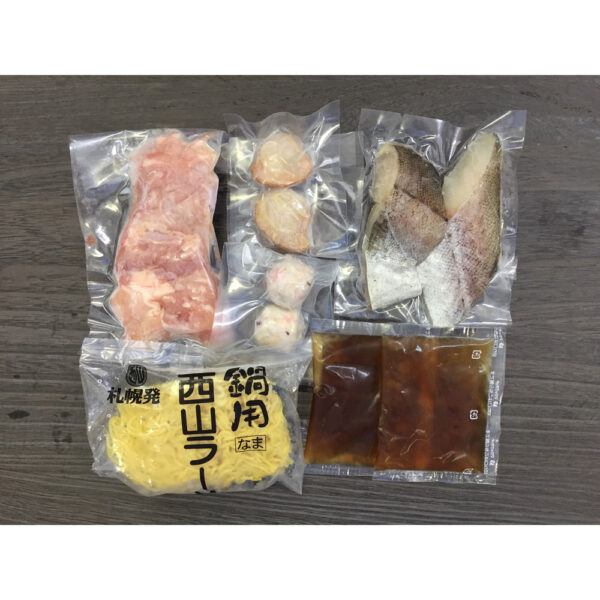 北海道鶏塩ちゃんこ鍋セット(海鮮・肉・ラーメン)