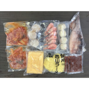 北海道 海鮮キムチ鍋 Fセット (白菜キムチ200g、各種具