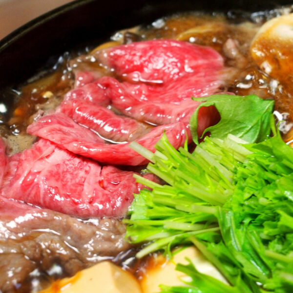 香川 オリーブ牛すき焼・しゃぶしゃぶ 700g / 牛肉 送